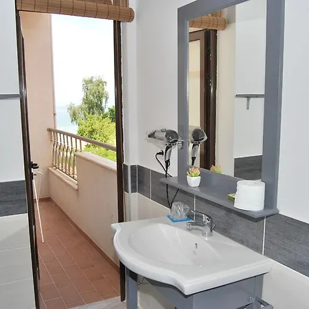 Plaisir Apartment *