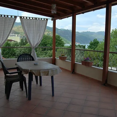 Plaisir Apartment *