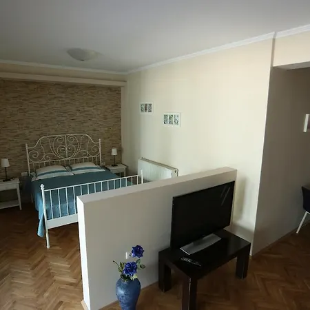 Plaisir Apartment
