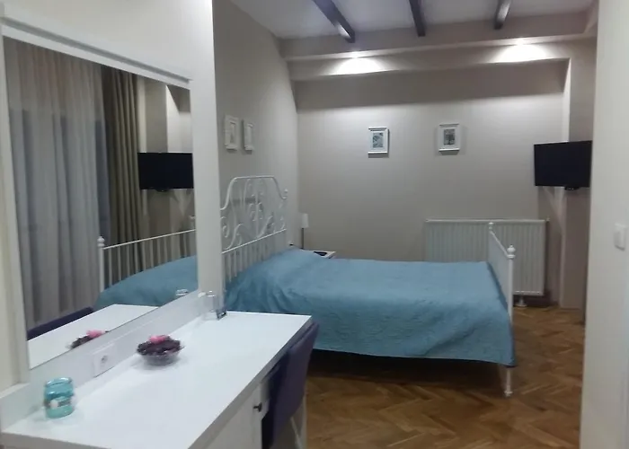 Plaisir Daire Pogradaş